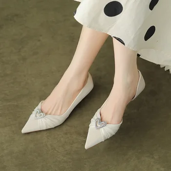 Seksualus Naujo Dizaino Moterų Šilko Sandalai Pažymėjo Tne Seklių Sandalias Širdies Formos Kristalų Zapatos Moterų Elegantiškas Mados Suknelė Bateliai